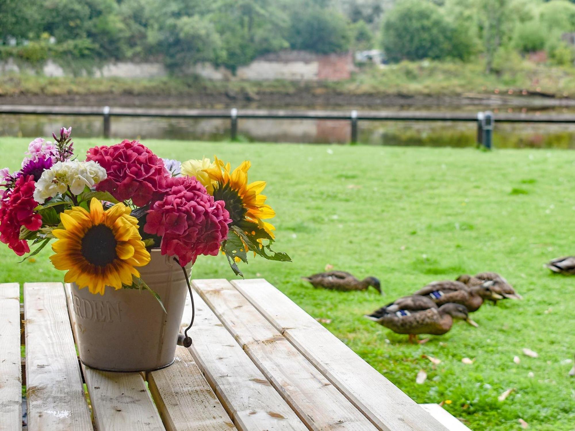 Quackers Villa Whitby Exterior photo